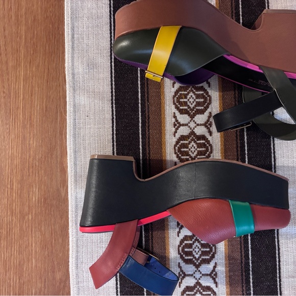 Charlotte Stone Purple Red Heels Artistic Flair - Picture 2 of 6